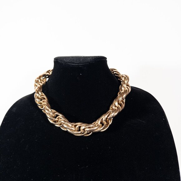 Jewelry - Vintage Gold Chain Statement Chunky Necklace